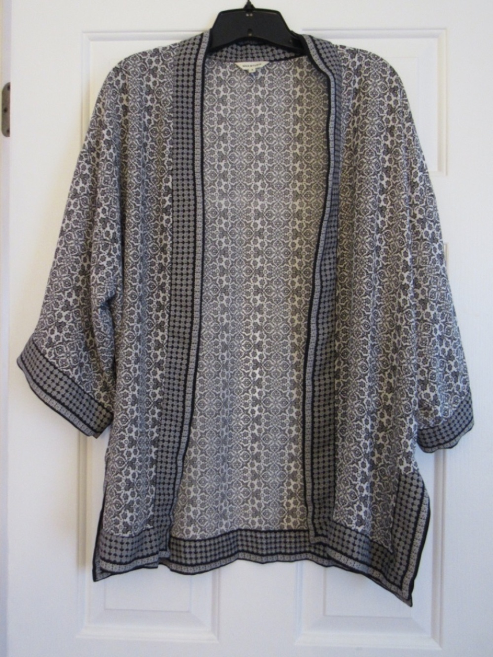 MAX Studio Black and White Floral Chiffon Cardigan